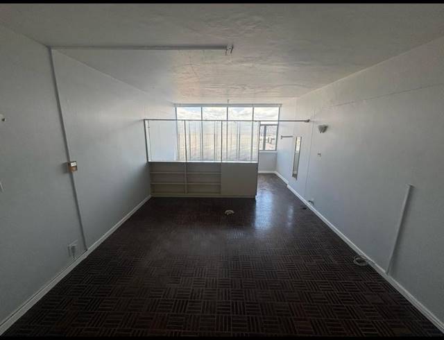 1 BEDROOM PROPERTY TO RENT IN NORTH BEACH